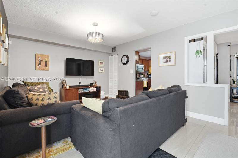 3 bedroom Townhouse at 11116 SW 70th Ter, Snapper Creek Townhouses, Miami — photo 5
