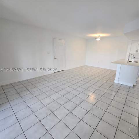 8600 SW 212th St 308, Cutler Bay FL - photo 6 of 13