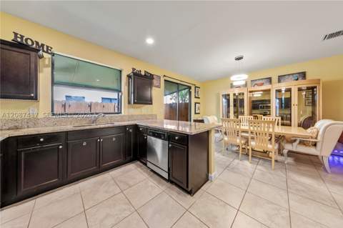 11461 SW 253rd St, Homestead FL - photo 10 of 31
