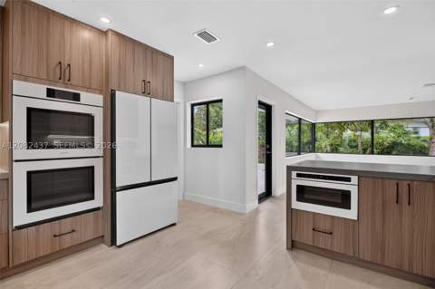 1215 NE 110th St, Miami FL - photo 15 of 40