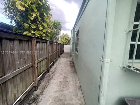 3430 SW 89th Ave, Miami FL - photo 20 of 38