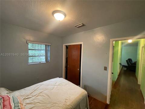 3430 SW 89th Ave, Miami FL - photo 7 of 38