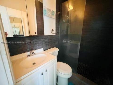 1611 Michigan Ave 24, Miami Beach FL - photo 6 of 8