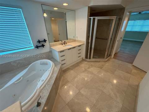 15051 Royal Oaks Ln 701, North Miami FL - photo 20 of 36