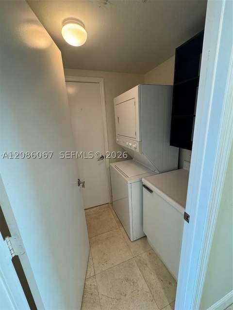 15051 Royal Oaks Ln 701, North Miami FL - photo 21 of 36