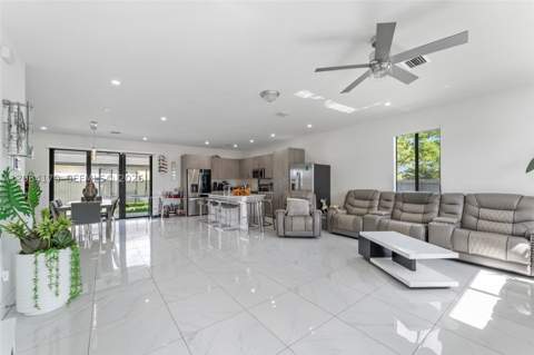 22610 SW 129th Ave, Miami FL - photo 12 of 37