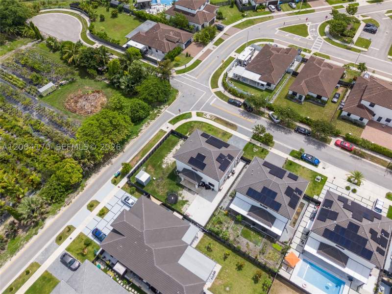 5 bedroom SingleFamilyResidence at 22610 SW 129th Ave, Venture Homes, Miami — photo 3
