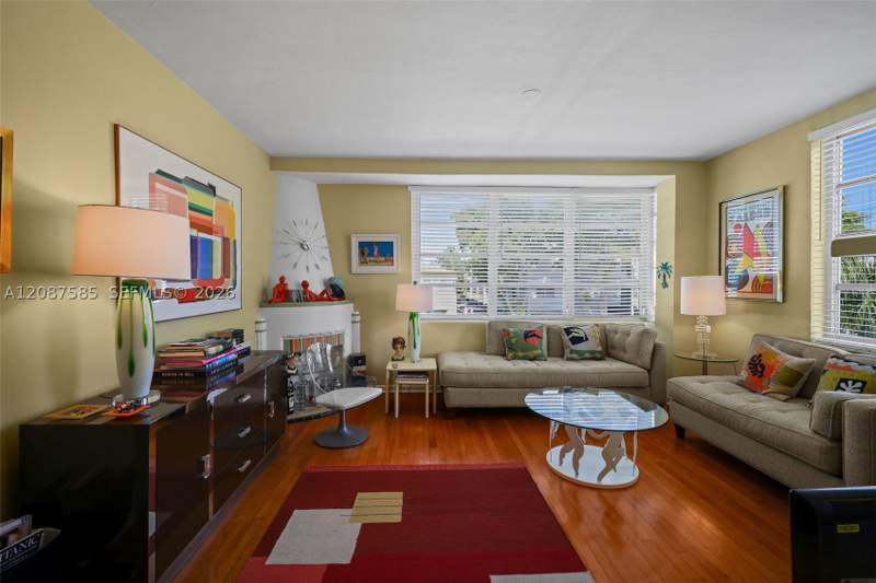 0 bedroom StockCooperative at 1525 Meridian Ave 202, Wallian Co-Op Apts Inc, Miami Beach — photo 4