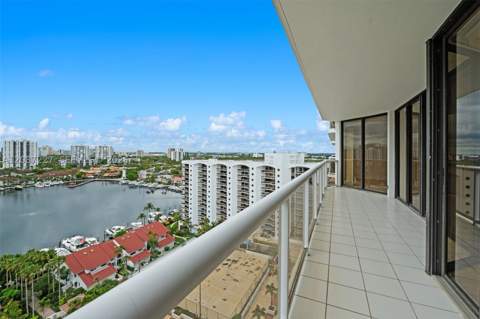 3640 Yacht Club Drive 1807, Aventura FL - photo 24 of 42