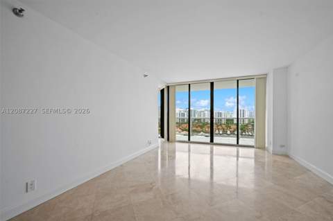 3640 Yacht Club Drive 1807, Aventura FL - photo 7 of 42