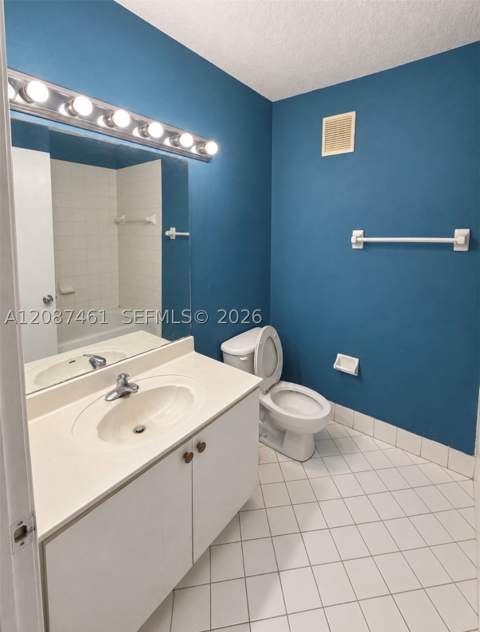 2650 SE 12th Pl 201, Homestead FL - photo 8 of 14