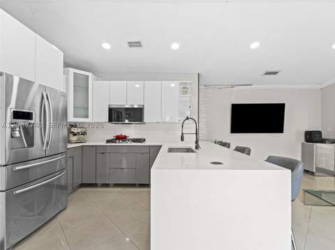 9781 SW 155th Ave, Miami FL - photo 11 of 32