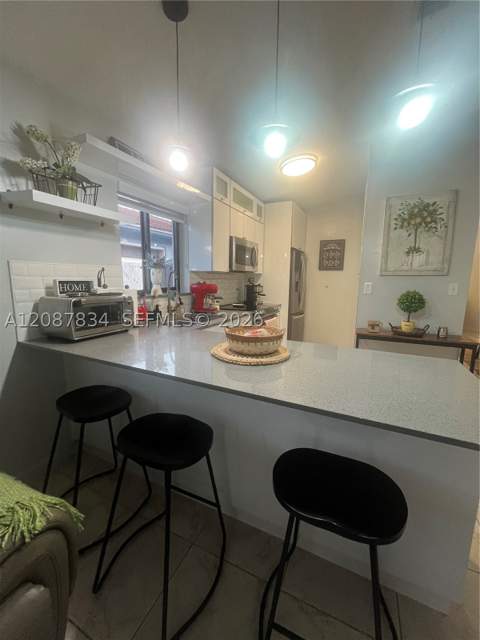 7801 W 30th Ln, Hialeah FL - photo 7 of 21
