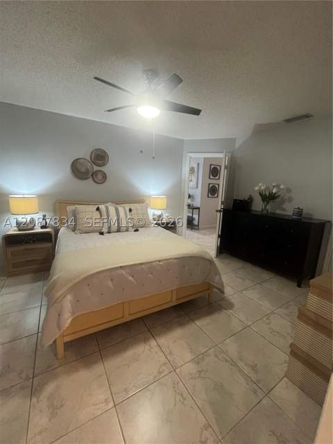 7801 W 30th Ln, Hialeah FL - photo 8 of 21