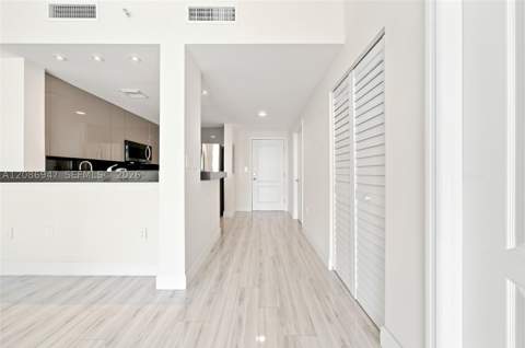 2101 Brickell Ave 3107, Miami FL - photo 11 of 60