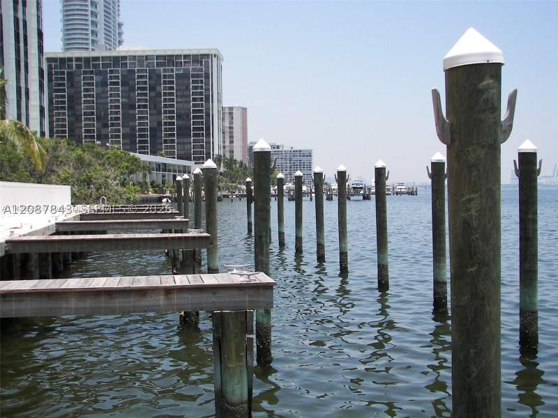 1 bedroom Condominium at 2101 Brickell Ave 1002, Skyline On Brickell Condo, Miami — photo 4