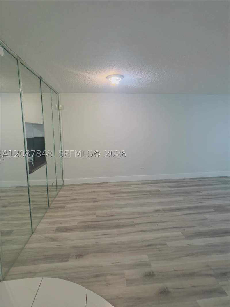 1 bedroom Condominium at 443 NE 195th St 338, Royal Oaks Condo, Miami — photo 5