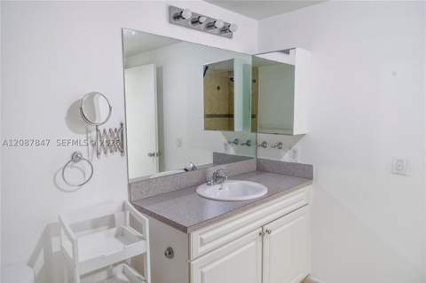 1 Glen Royal Pkwy 809, Miami FL - photo 10 of 22