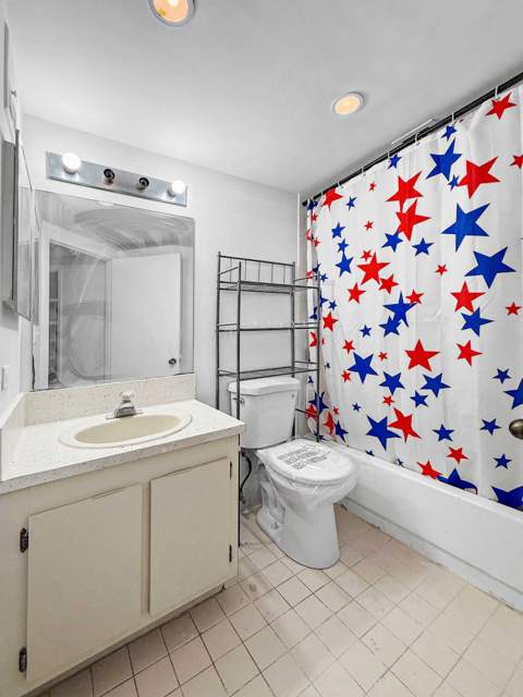 8290 Lake Drive 250, Doral FL - photo 17 of 59