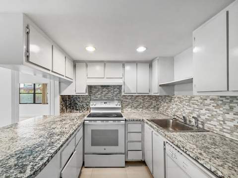 8290 Lake Drive 250, Doral FL - photo 7 of 59