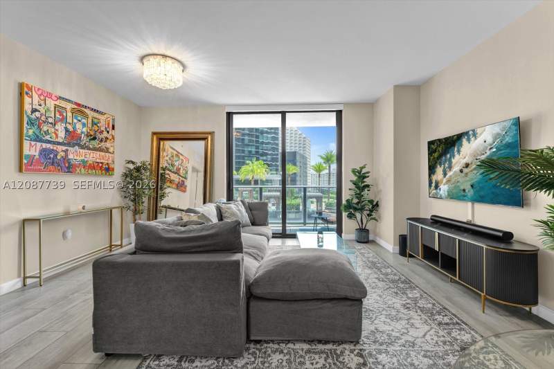 1 bedroom Condominium at 45 SW 9th St 1002, Brickell Heights East Con, Miami — photo 4