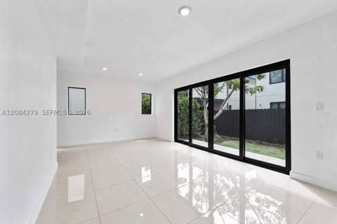 1167 NW 2nd St, Florida City FL - photo 11 of 46