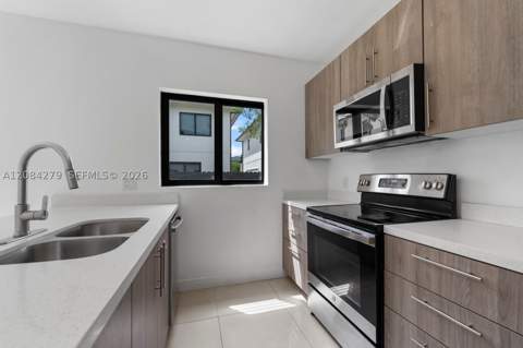 1167 NW 2nd St, Florida City FL - photo 13 of 46