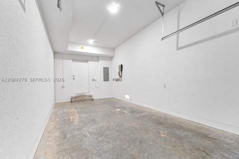 1167 NW 2nd St, Florida City FL - photo 15 of 46