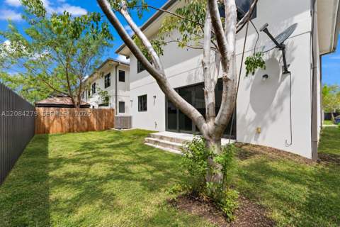 1167 NW 2nd St, Florida City FL - photo 18 of 46