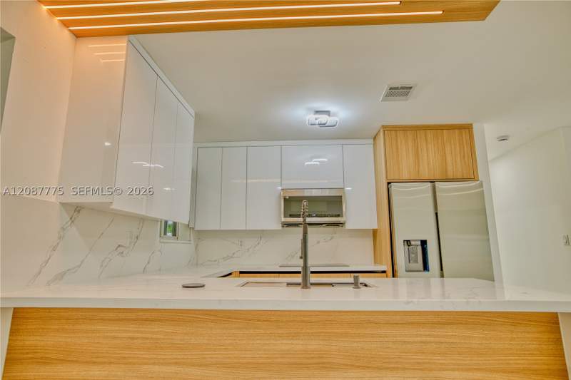 3 bedroom SingleFamilyResidence at 11301 SW 201st St, South Miami Heights 2nd A, Miami — photo 5