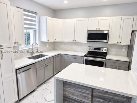 12317 SW 124th Ct, Miami FL - photo 7 of 27
