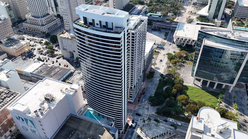 1 bedroom Condominium at 225 N Miami Avenue 2207, District 225, Miami — photo 3