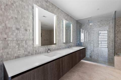 88 SW 7th St 904, Miami FL - photo 12 of 26