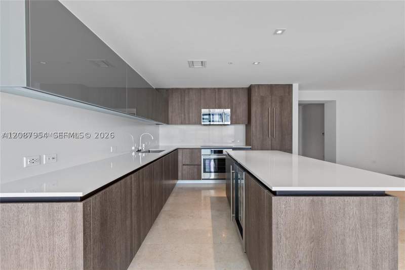 3 bedroom Condominium at 88 SW 7th St 904, Rise Condo, Miami — photo 4