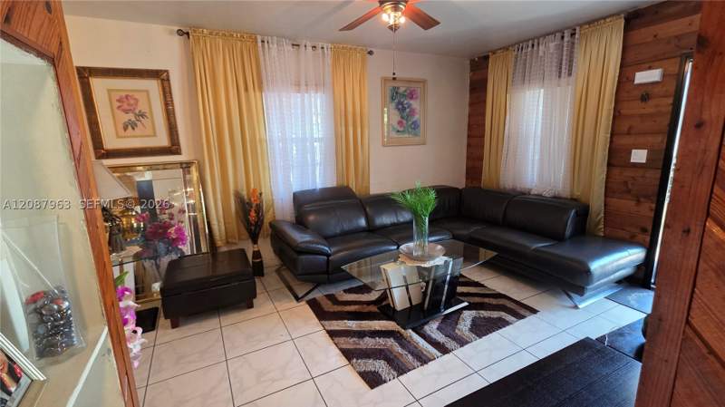 4 bedroom SingleFamilyResidence at 350 NW 188th St, Norwood Sub, Miami Gardens — photo 4