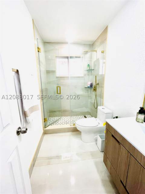 10521 Caribbean Blvd, Cutler Bay FL - photo 6 of 11