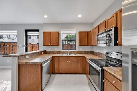 17531 SW 153rd Path, Miami FL - photo 11 of 40