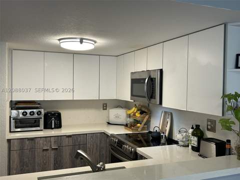 18859 NW 86th Ave 3305, Hialeah FL - photo 11 of 32
