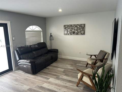 18859 NW 86th Ave 3305, Hialeah FL - photo 6 of 32
