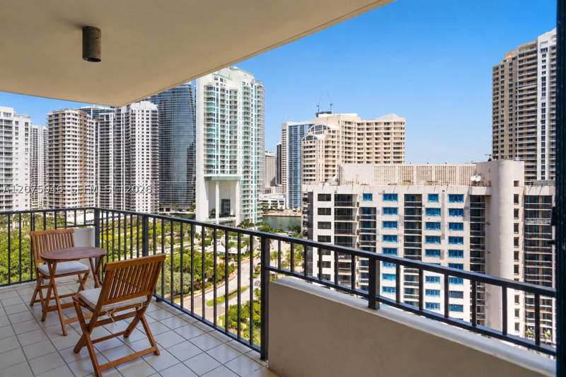 2 bedroom Condominium at 520 Brickell Key Dr A1902, Brickell Key One, Miami — photo 5