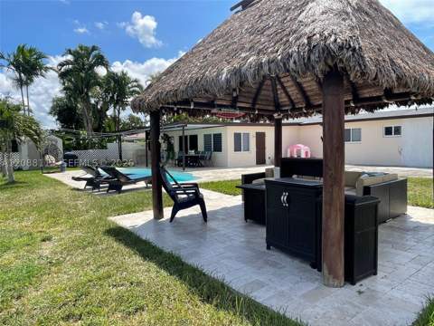 17831 NW 84th Ct, Miami FL - photo 10 of 27