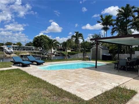 17831 NW 84th Ct, Miami FL - photo 6 of 27