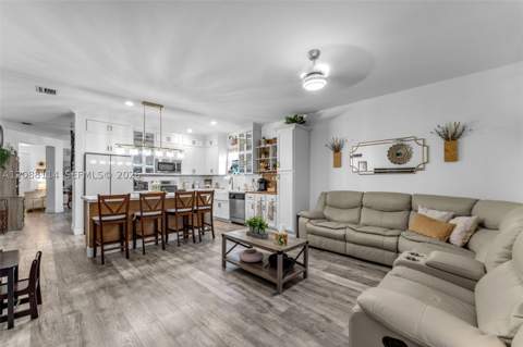 2484 SE 2nd St, Homestead FL - photo 11 of 55