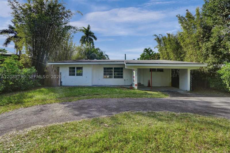3 bedroom SingleFamilyResidence at 18500 NE 23rd Ct, Riverdale, Miami — photo 2