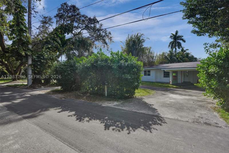 3 bedroom SingleFamilyResidence at 18500 NE 23rd Ct, Riverdale, Miami — photo 4