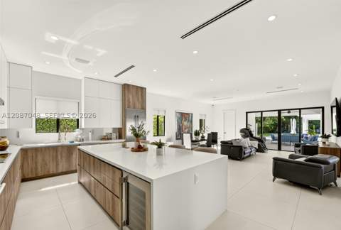 11681 SW 93rd St, Miami FL - photo 12 of 52