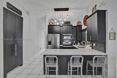 8971 NW 150th Ter, Miami Lakes FL - photo 13 of 59