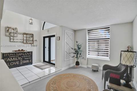 8971 NW 150th Ter, Miami Lakes FL - photo 6 of 59