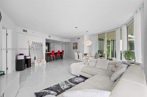 150 Sunny Isles Blvd 1-1004, Sunny Isles Beach FL - photo 10 of 54