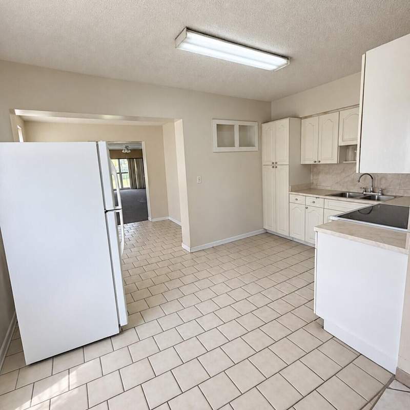 3 bedroom SingleFamilyResidence at 915 Rutland Street, Opa Locka Pl No 3, Opa Locka — photo 5